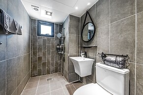 Yeosu Lastella Spa Pet-friendly Pension