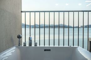 Yeosu Lastella Spa Pet-friendly Pension