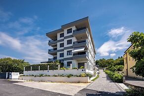 Seaview Apartment Kostrena Two