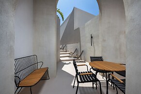 Calissa Suites by Ananda