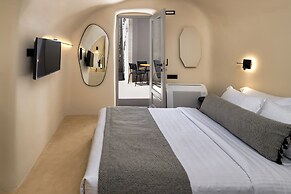 Calissa Suites by Ananda