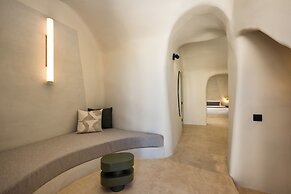Calissa Suites by Ananda