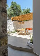 Adamas Hideout