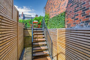 Ecclesall Road Apartment
