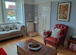 Charming Villa in Ryde - Child Friendly