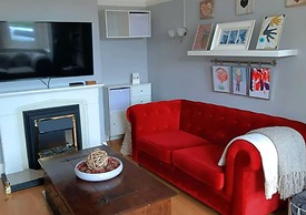 Charming Villa in Ryde - Child Friendly