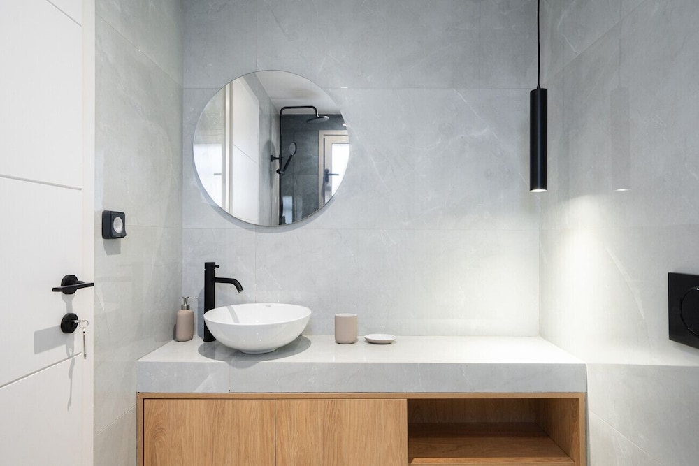 LIV - Modern Studio Apartment S8-3c