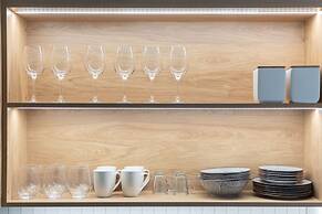 LIV - Modern Studio Apartment S8-3c