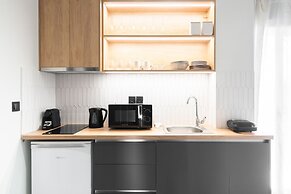 LIV - Modern Studio Apartment S8-3c