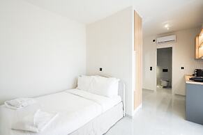 LIV - Modern Studio Apartment S8-3c
