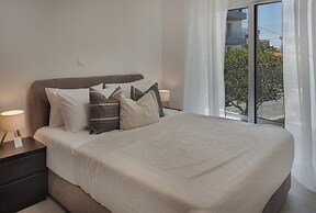 Phaedrus Living: Travertine Residences 101