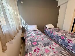 Alimos Cozy Apartment