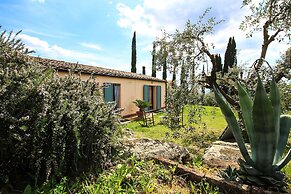Casale Vezzoli con Piscina