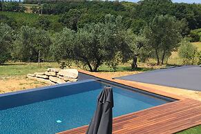 Villa Bibbona con Piscina