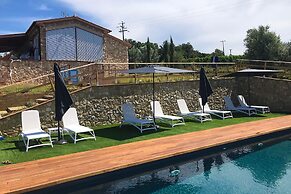 Villa Bibbona con Piscina