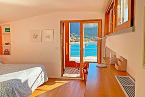 The Boat Isola d Elba