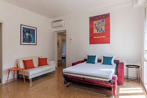 Spacious flat near to Central Rome