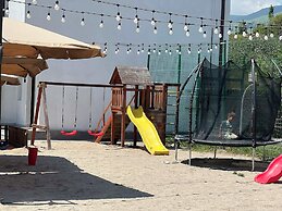 Motives Inn Dilijan
