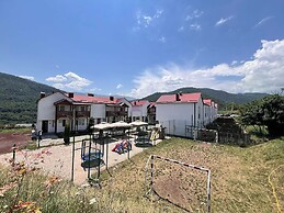 Motives Inn Dilijan