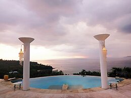 VistaMonti Private Villas