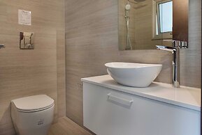 Phaedrus Living: Travertine Residences 102