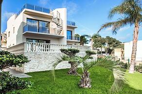 Calma Holiday Villas