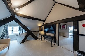 Hall O'coole
