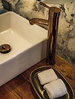 ONE APARTMENTS LLERAS