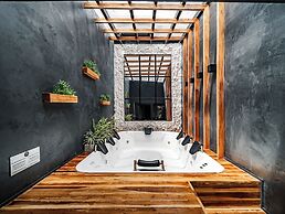 ONE APARTMENTS LLERAS