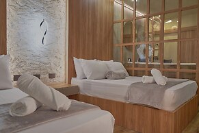 ONE APARTMENTS LLERAS