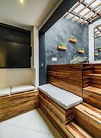 ONE APARTMENTS LLERAS