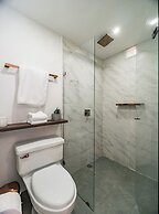 ONE APARTMENTS LLERAS