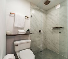 ONE APARTMENTS LLERAS