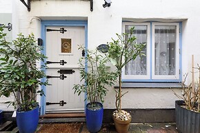 Dolls Cottage