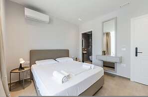 Luxury Studio With Free Parking