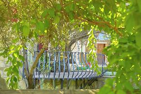 guesthouse by west