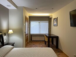 APARTAMENTOS RIO SIL