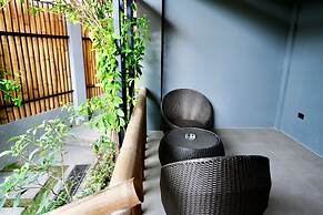 Mayfair Garden Resort