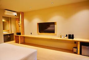 Mayfair Garden Resort