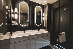 Luminoso Boutique Hotel