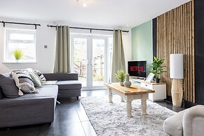 Relaxing 4BR Near City Centre