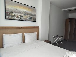 Moon Alaçatı adults only