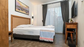 Moon Alaçatı adults only