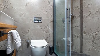Moon Alaçatı adults only