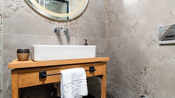 Moon Alaçatı adults only