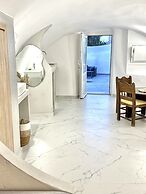 Cave Crafted Suites