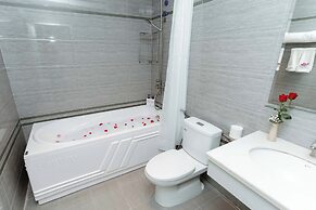 TQ Helios Hotel & Apartment