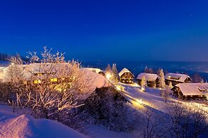 Apartment by Lake Ossiach With Mountain Views