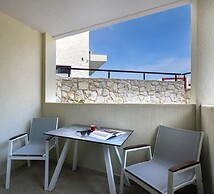 Elpiniki Luxury Rooms