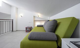 Elpiniki Luxury Rooms